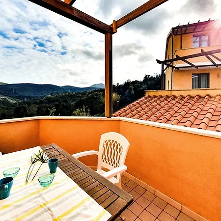 Apartamento La Pergola Al 9 *