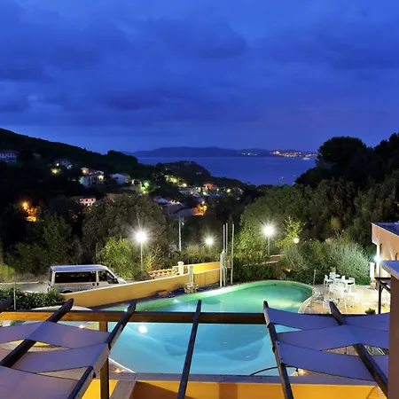 La Pergola Al 9 * Cavo