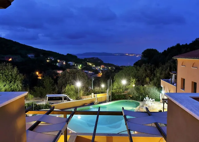 La Pergola Al 9 * Cavo